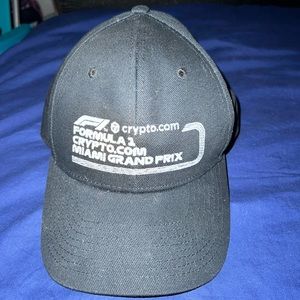 Formula 1 x Crypto Hat